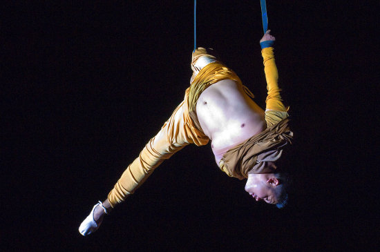 Cirque Bijou, Extraordinary Bodies